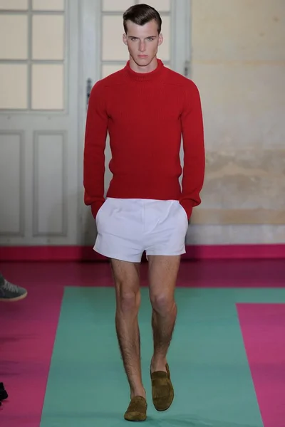 Look 9